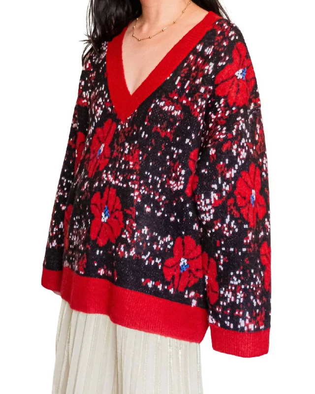 Hibiscus Print Sweater In Black And Red