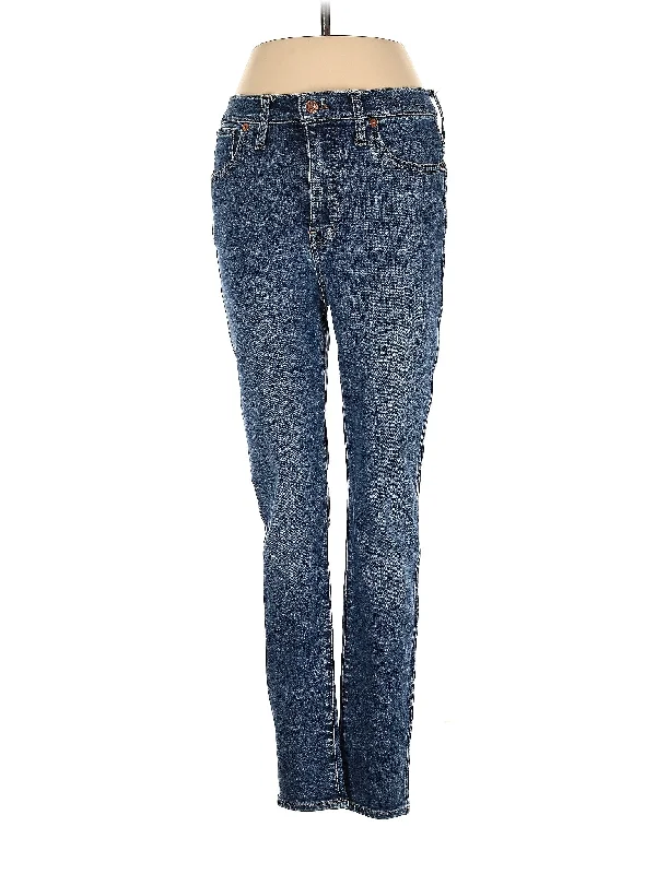 High-Rise Straight-leg Jeans in Medium Wash