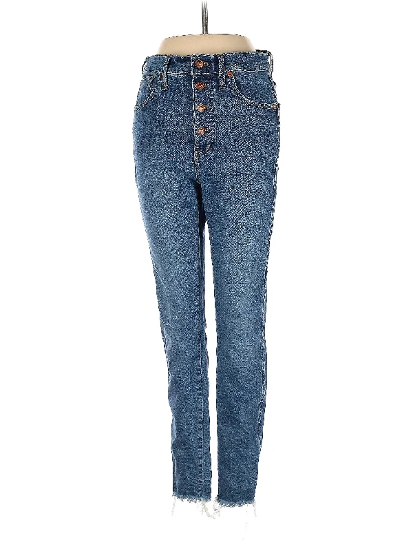 High-Rise Straight-leg Jeans in Medium Wash