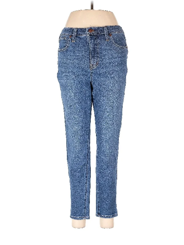 High-Rise Straight-leg Jeans in Medium Wash