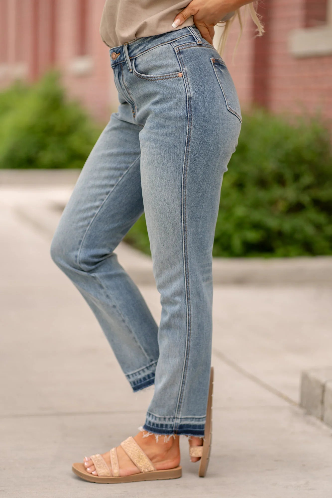 Judy Blue Mid Rise Rigid Magic Release Hem Boyfriend Jeans