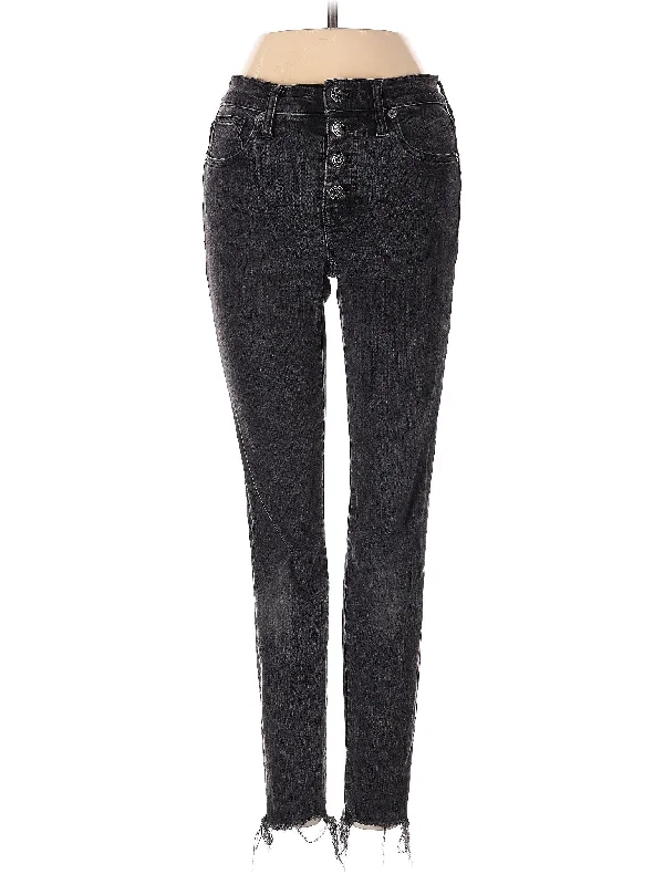 Mid-Rise Skinny Jeans in Dark Wash