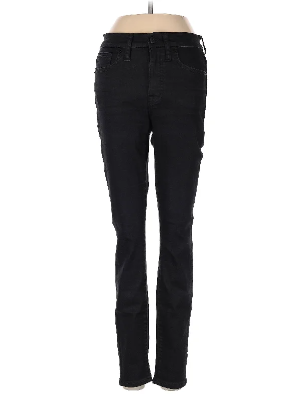 Mid-Rise Skinny Jeans in Dark Wash