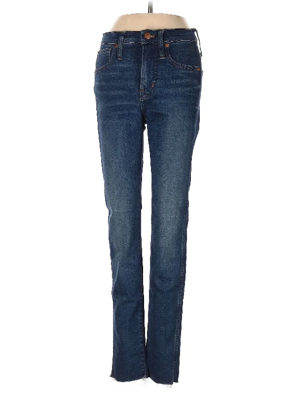 Mid-Rise Straight-leg Jeans in Dark Wash