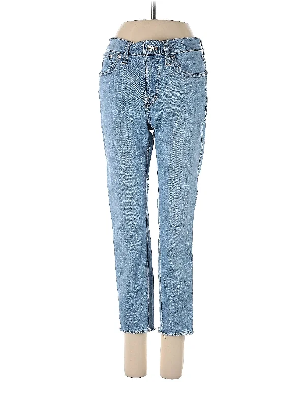 Mid-Rise Straight-leg Jeans in Light Wash