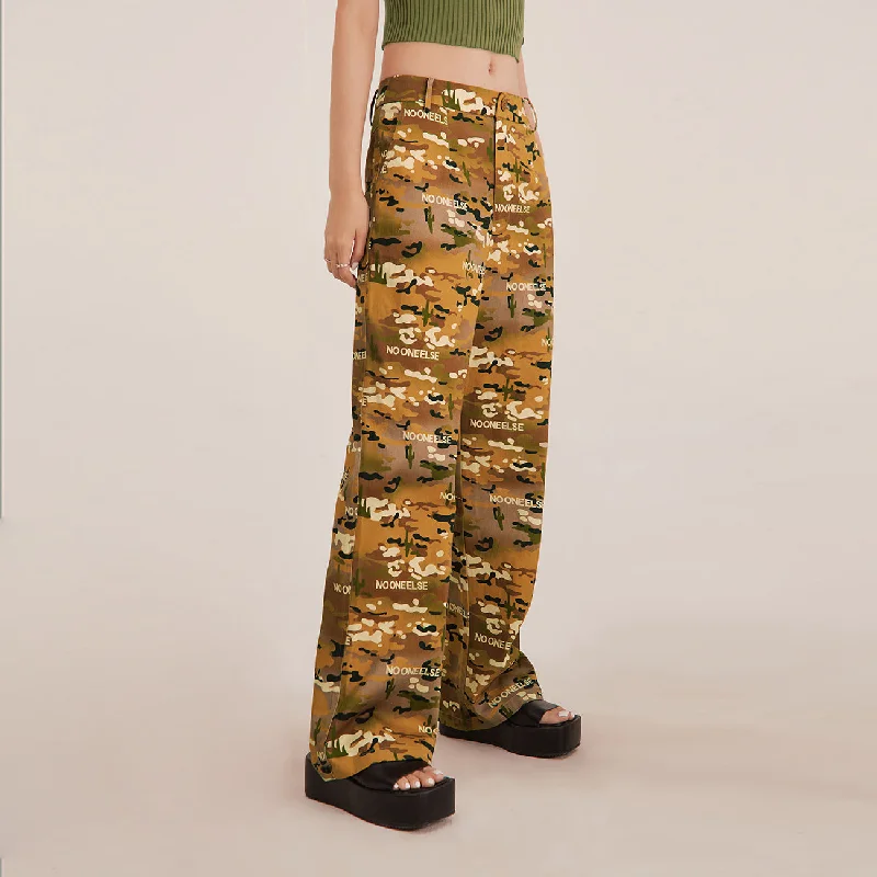 Cameo Print Wide Pants